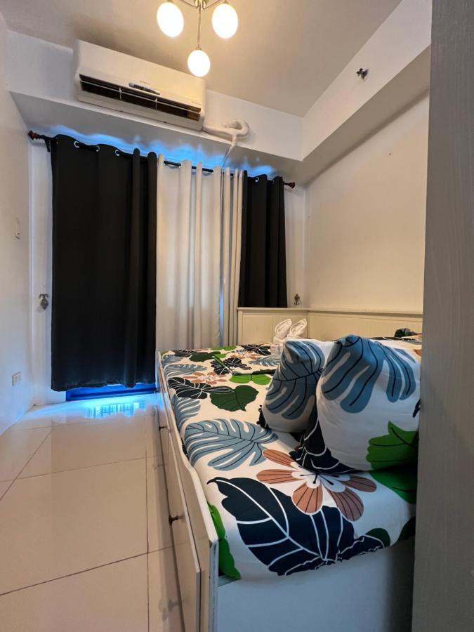 Sea Residences Moa - Paul Manila Esterno foto